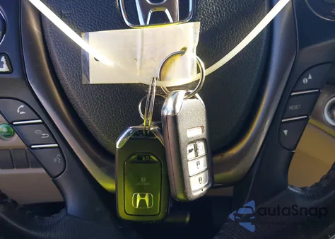 2018 Honda Pilot Ex-L z USA, uszkodzony, nr VIN 5FNYF5H58JB032356